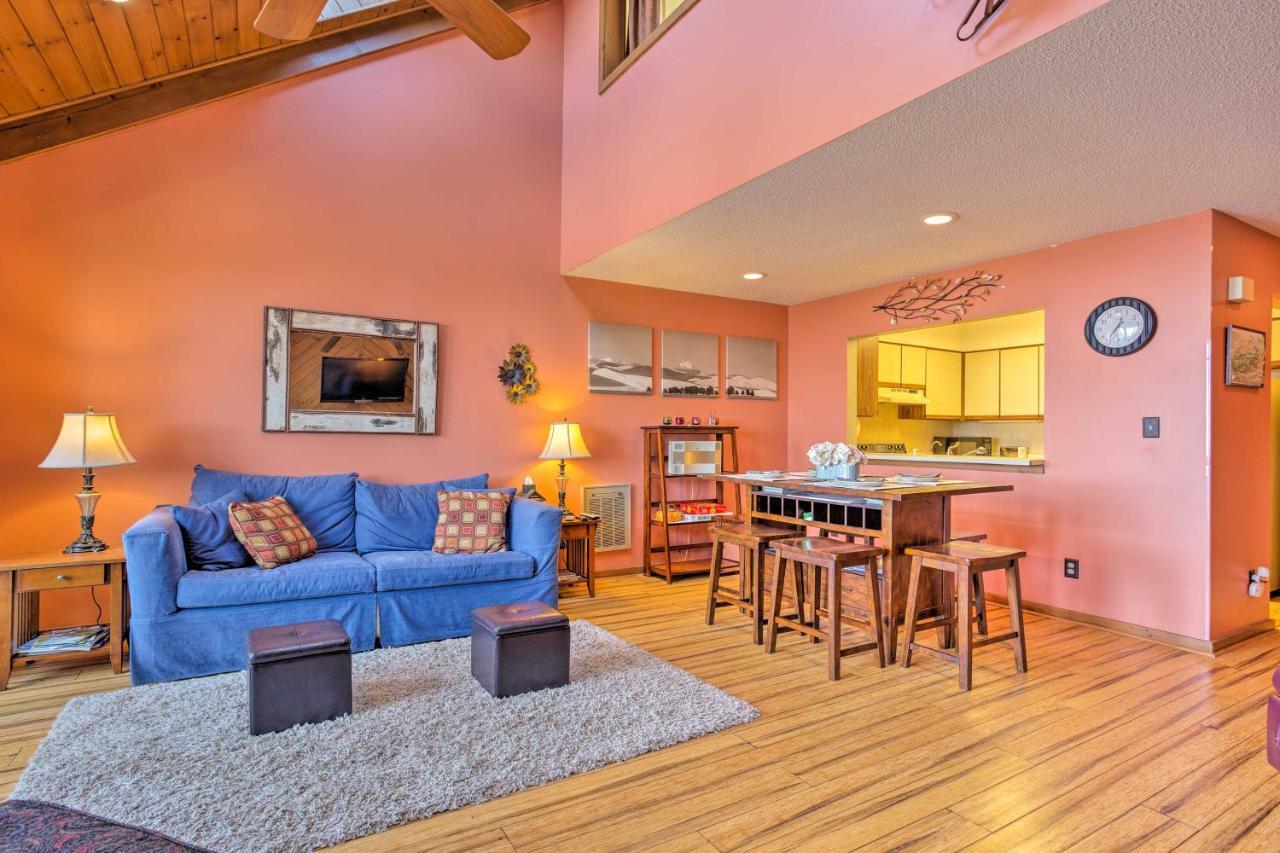 Pet-Friendly Beech Mountain Condo Steps To Slopes Екстериор снимка